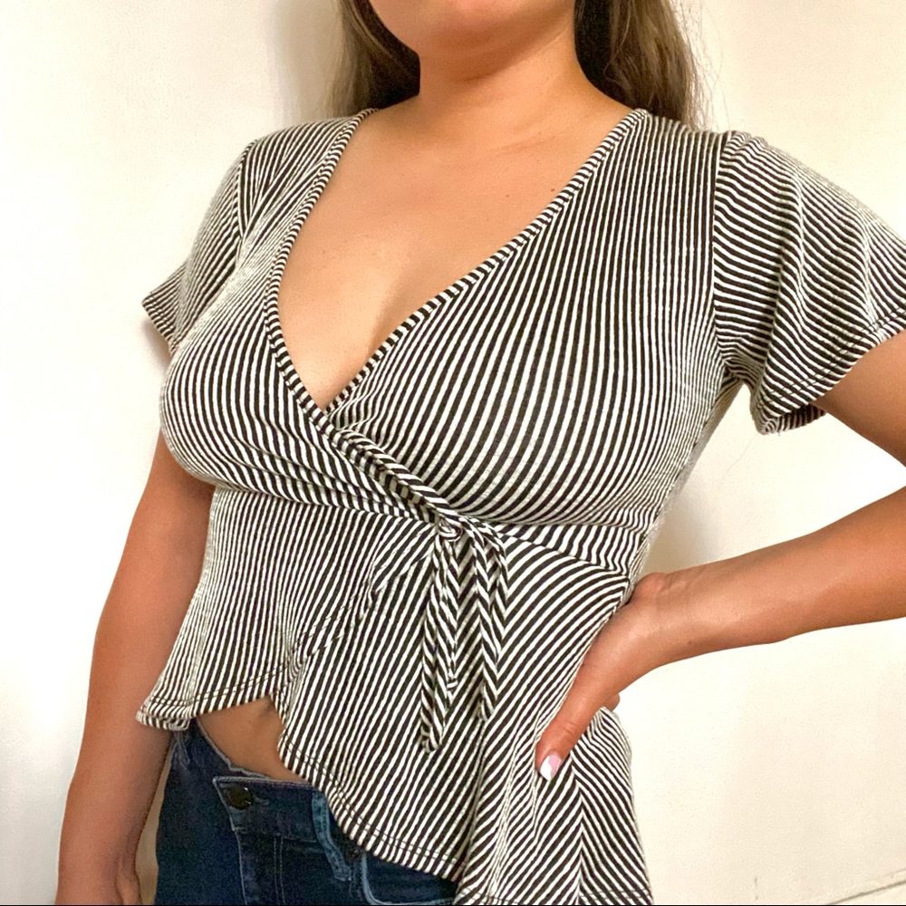 striped v neck top
